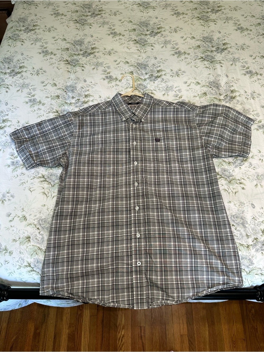 Cinch Men's Short-Sleeve Plaid Button-Down Shirt in Gray